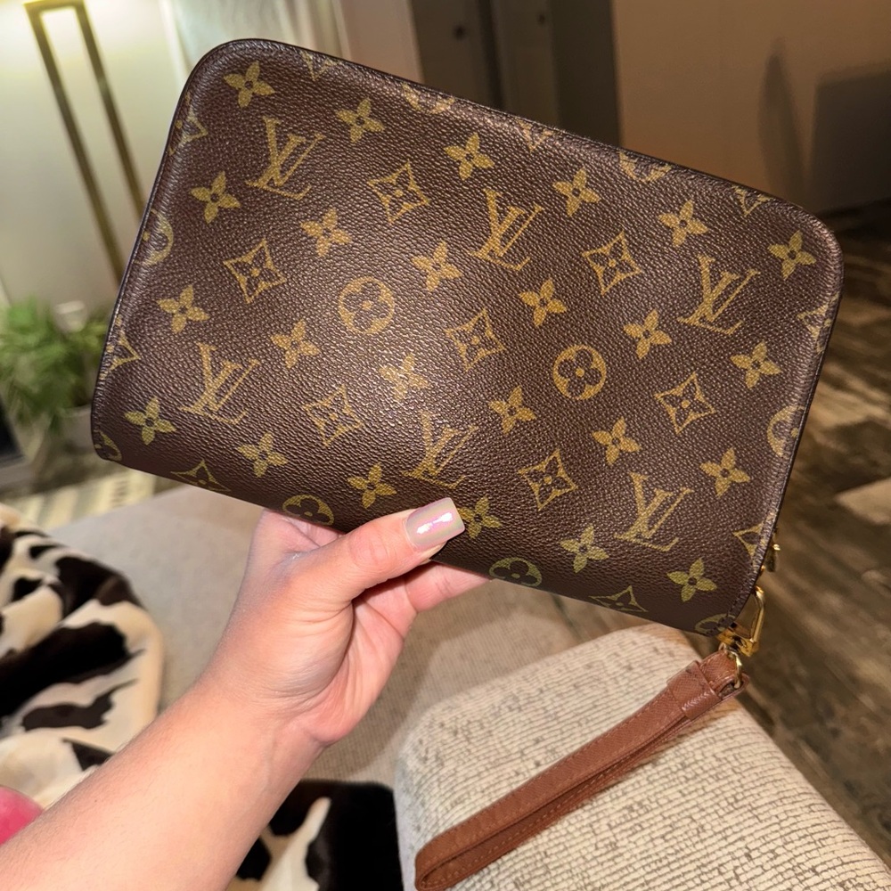 Louis Vuitton Brown Monogram Clutch
